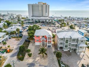 Общий вид на море или вид на море из дома для отпуска