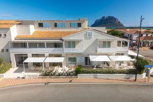 El edificio en el que está el hotel