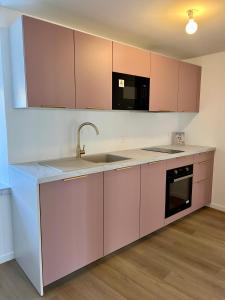 Η κουζίνα ή μικρή κουζίνα στο Les Chantereines