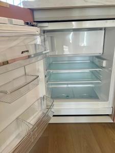 Η κουζίνα ή μικρή κουζίνα στο Les Chantereines +12 φωτογραφίες