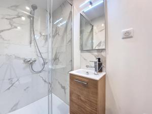 Ένα μπάνιο στο Illkirch-issime 2 - Neuf - Tram - Proche centre-ville - Moderne