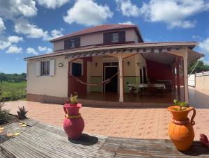 Budova, kde se prázdninový dům nachází