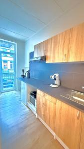 Η κουζίνα ή μικρή κουζίνα στο Orléan 41 B centre-gare-aéroport