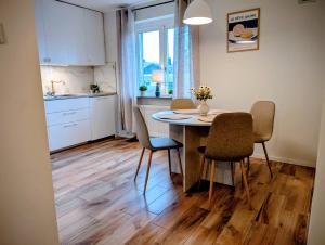 Η κουζίνα ή μικρή κουζίνα στο Stylish & comfortable 3-sleeps apartment near Katrineholm Centre