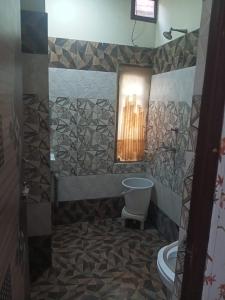 Ένα μπάνιο στο Jindal homestay +14 φωτογραφίες