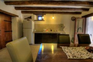 Φωτογραφία από το άλμπουμ του Stone House Kotli σε Kotli