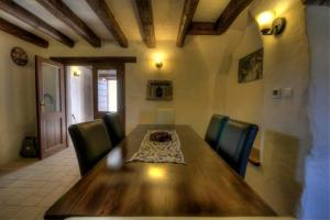 Φωτογραφία από το άλμπουμ του Stone House Kotli σε Kotli