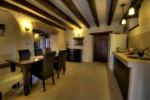 Φωτογραφία από το άλμπουμ του Stone House Kotli σε Kotli