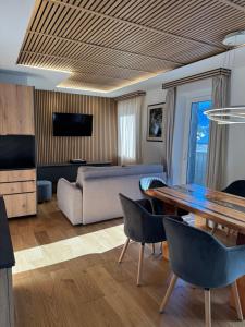 TV a/nebo společenská místnost v ubytování Cesa Balzan