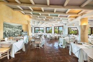 Un restaurante u otro lugar para comer en Cervo Hotel,Costa Smeralda Resort