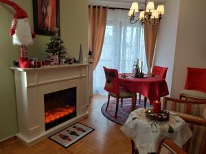 Un lugar para sentarse en Merziger Fußgängerzone 23 fotos más