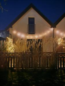 Το κτήριο όπου στεγάζεται  η παραθεριστική κατοικία