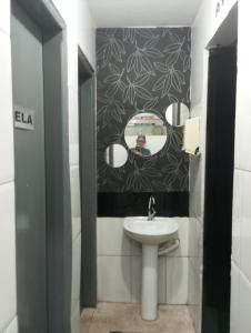 Un baño de Dom Victor Residence Hotel 2