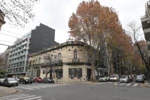a building on a street with cars parked in front of it at Art house Charcas in Buenos Aires