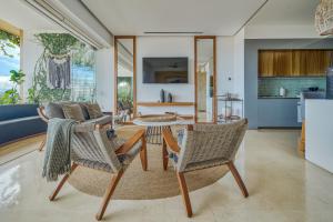 Una cocina o kitchenette en Maxwell Collection Romantic Zone