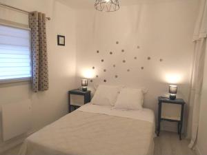 Ένα ή περισσότερα κρεβάτια σε δωμάτιο στο Campcardos