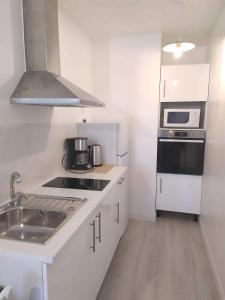 Η κουζίνα ή μικρή κουζίνα στο Campcardos