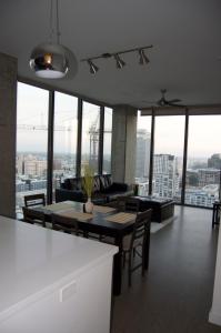 Dining area sa apartment