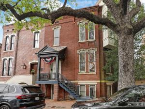 Το κτήριο όπου στεγάζεται  η παραθεριστική κατοικία