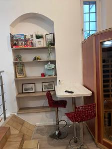 Η κουζίνα ή μικρή κουζίνα στο Studio avec Sauna secteur Centre Ville