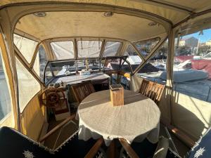 Restaurace v ubytování Bateau Gré - Sur le quai