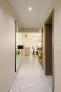 Кухня або міні-кухня у Zahir 801