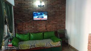 Μια τηλεόραση ή/και κέντρο ψυχαγωγίας στο Chalet San Bernardo 6 personas a 4 del Mar 3 del centro