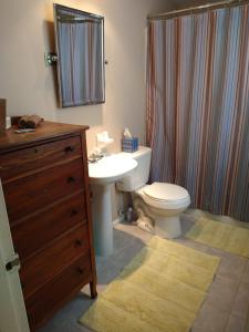 Phòng tắm tại 2 Miles To Siesta Key