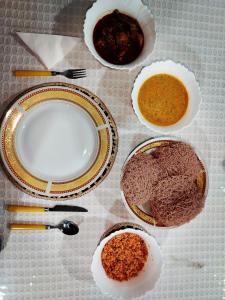 Φαγητό σε αυτός ο ξενώνας ή κάπου εκεί κοντά