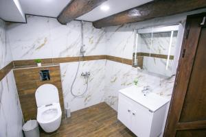Ένα μπάνιο στο Guest House Fortuna