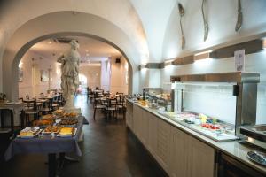 Φαγητό σε αυτό το ξενοδοχείο ή κάπου εκεί κοντά