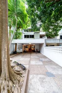 El edificio en el que está la villa