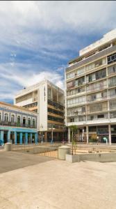 El edificio en el que está el departamento