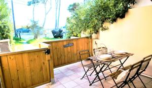 Galería fotográfica de La Bicoque - Les pieds dans le sable - Vue sur les Iles d'or en Hyères