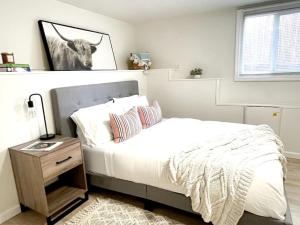 Ένα ή περισσότερα κρεβάτια σε δωμάτιο στο Hip and chic one bedroom apartment