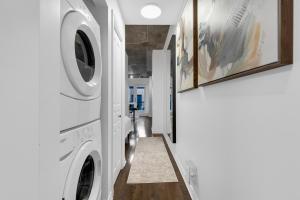 Billede fra billedgalleriet på Impeccable Parc Avenue Pad With Parking i Montreal