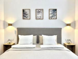 En eller flere senge i et værelse på PaulMarie Apartment-Quiet Area-3BD