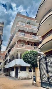 Hoone, kus võõrastemaja asub