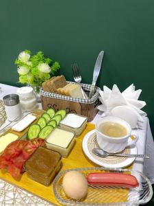 Φαγητό σε αυτό το ξενοδοχείο ή κάπου εκεί κοντά