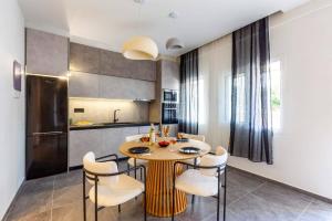 Kuchyň nebo kuchyňský kout v ubytování Villa Suntouch by Villa Plus + 10 fotografií