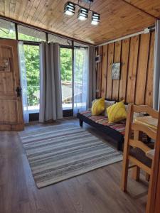 Postel nebo postele na pokoji v ubytování Cabañas Carolín Cacao Castaño