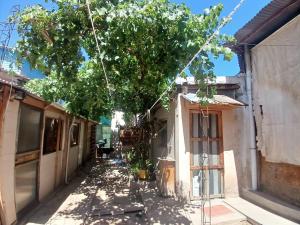 Tòa nhà nơi nhà khách tọa lạc