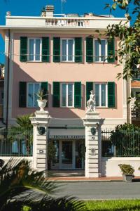 Η πρόσοψη ή η είσοδος του Hotel Lido