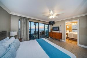 Ένα ή περισσότερα κρεβάτια σε δωμάτιο στο Ocean Vista Penthouse 2