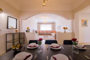 Φωτογραφία από το άλμπουμ του Spacious 3BR - Parking - Central - 4 min Stadium στην Ταγγέρη