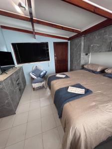 En eller flere senge i et værelse på 52 Maroela street