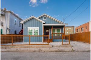 Bygningen som feriehuset ligger i