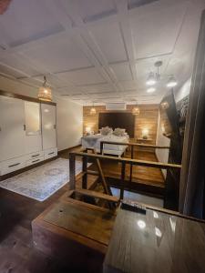 Η κουζίνα ή μικρή κουζίνα στο Boatique Hotel and Marina