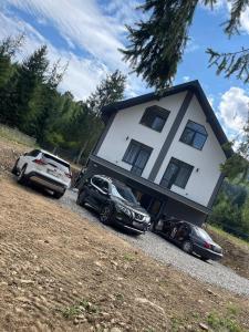 Το κτήριο όπου στεγάζεται  το διαμέρισμα