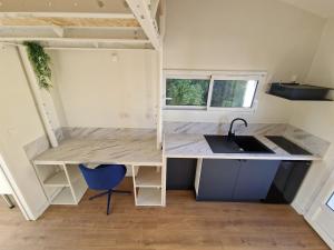 Una cocina o cocineta en Duplex studio 1 fotos más